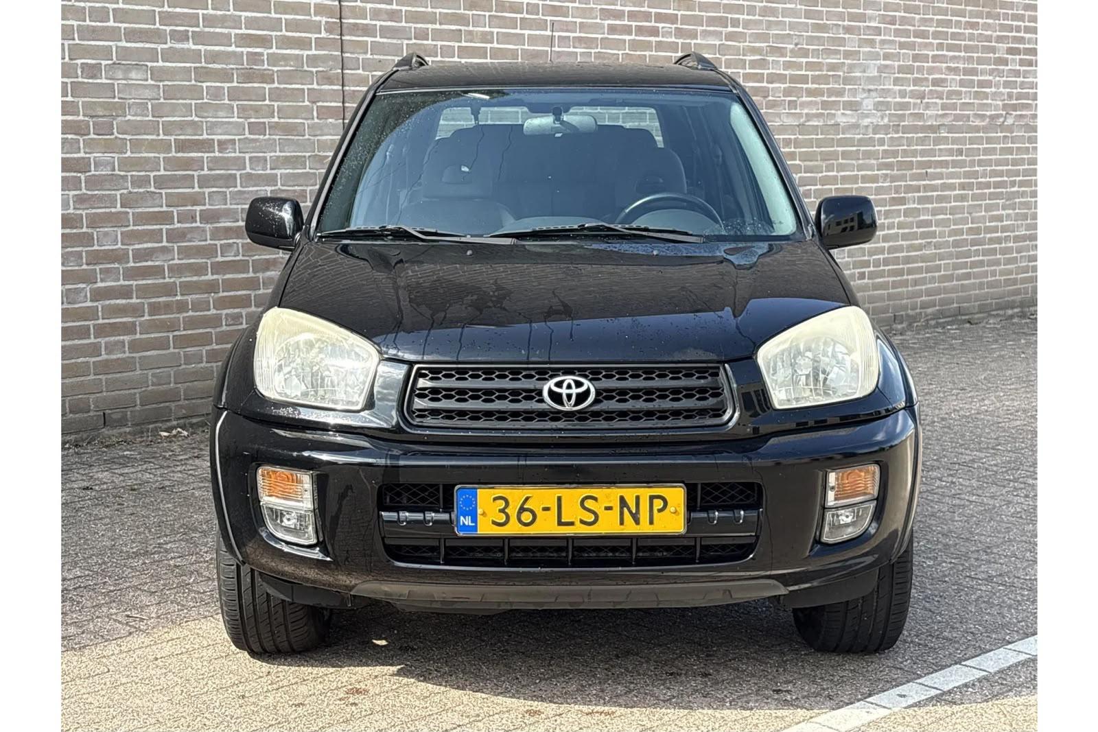TOYOTA RAV 4