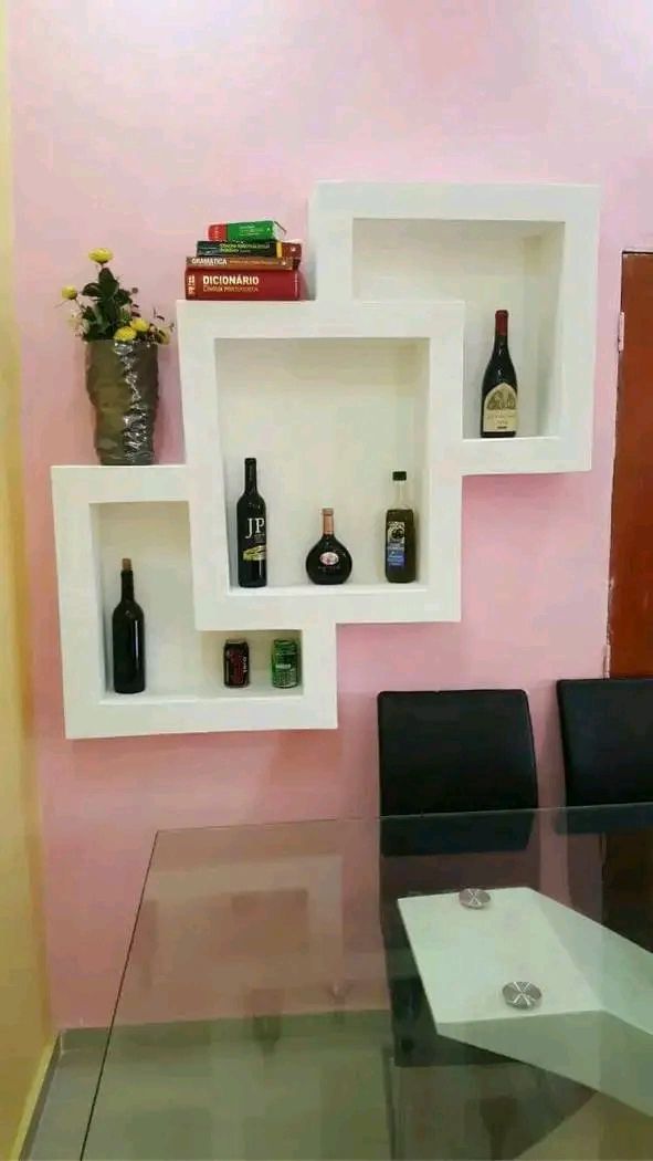 Estantes e Guardafatos