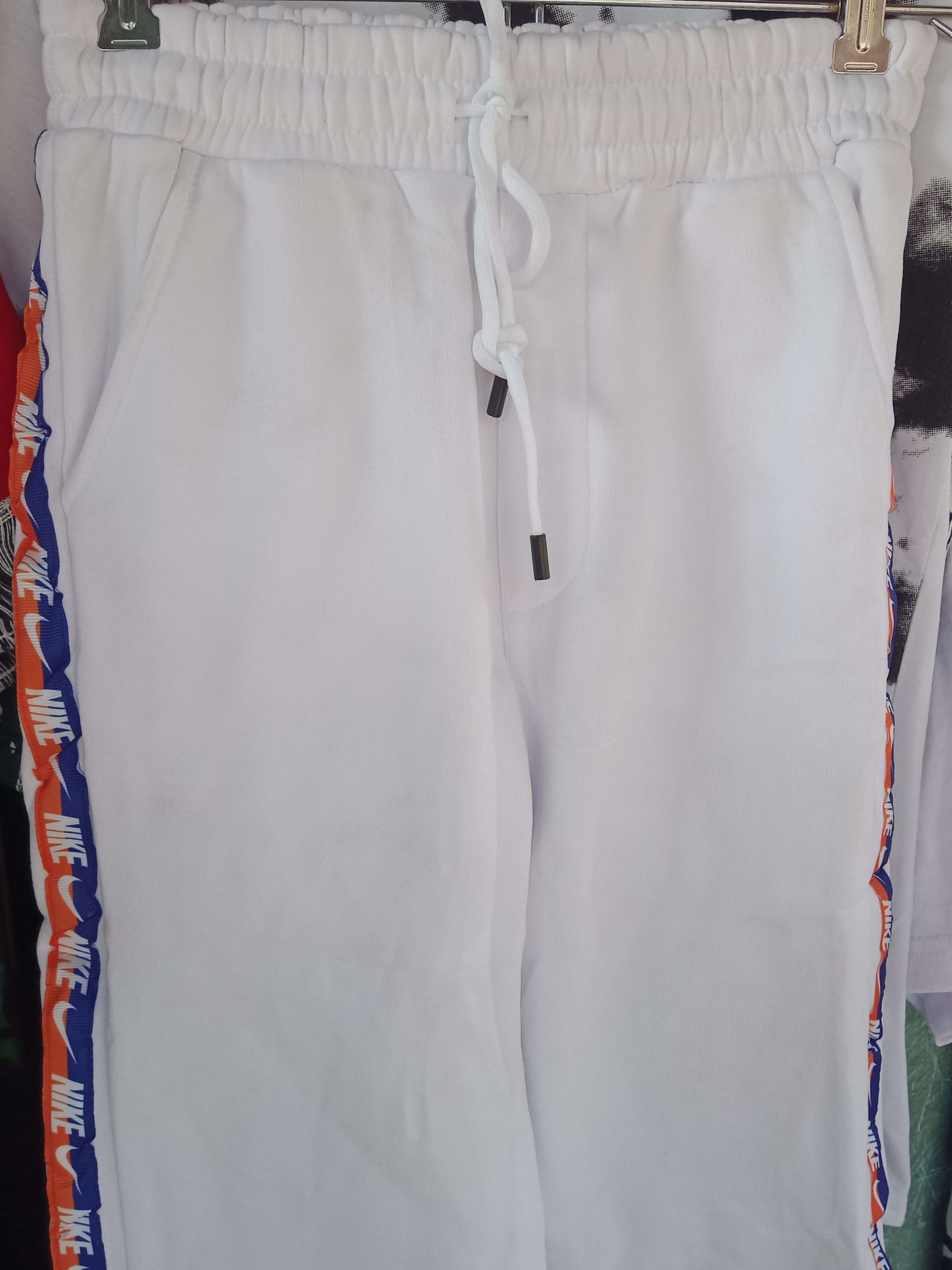 Camisola e calções